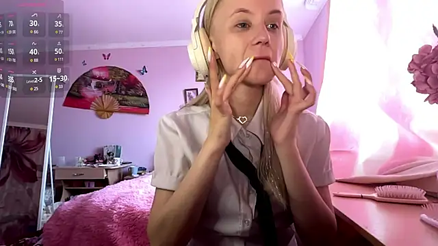 Snapshot of MelissaZaria chatting on May 18, 6:30 am MelissaZaria online show from May 18, 6:30 am