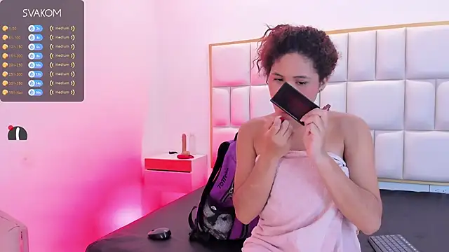 Violetta-foxx online show from May 15, 7:43 pm