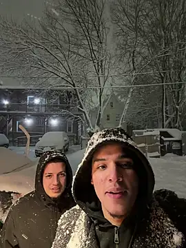 Snapshot of dafe_younguys chatting on February 23, 5:27 am dafe younguys online show from February 23, 5:27 am