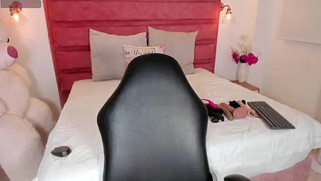 antonella moon7 online show from July 1, 10:09 pm