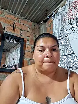 Juli Powl online show from February 12, 11:11 pm