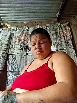 Juli Powl online show from July 5, 2:57 pm