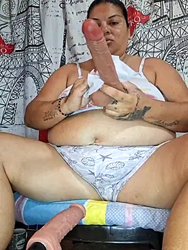 Juli Powl online show from July 27, 11:50 am