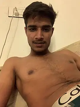 Snapshot of kaushikhotty chatting on May 11, 7:55 pm kaushikhotty online show from May 11, 7:55 pm