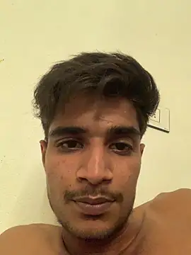 Snapshot of kaushikhotty chatting on May 12, 8:39 pm kaushikhotty online show from May 12, 8:39 pm
