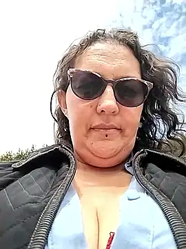  Saraqueen online show from February 20, 3:23 pm