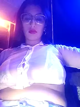 Snapshot of Esperanza__hot chatting on April 14, 5:46 am Esperanza hot online show from April 14, 5:46 am