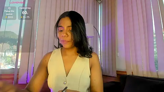 Snapshot of madii_lenon chatting on May 27, 8:28 pm madii lenon online show from May 27, 8:28 pm