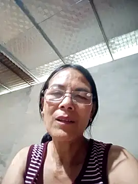 Snapshot of toyo_668 chatting on June 16, 10:18 am toyo 668 online show from June 16, 10:18 am