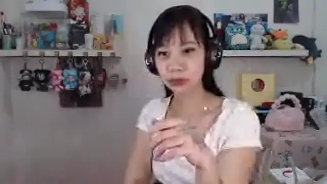 GloryKulikowski online show from March 16, 2:17 am