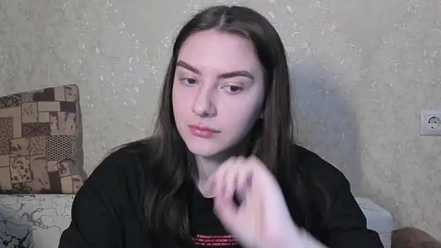 love lina muuur online show from March 15, 11:00 pm