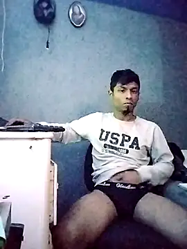 Snapshot of URALZERO420CLOUDS chatting on February 23, 7:17 am URALZERO420CLOUDS online show from February 23, 7:17 am