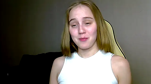 christimontero online show from March 4, 7:53 pm