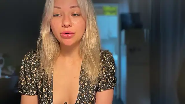 Leylia Lily online show from May 13, 12:46 pm