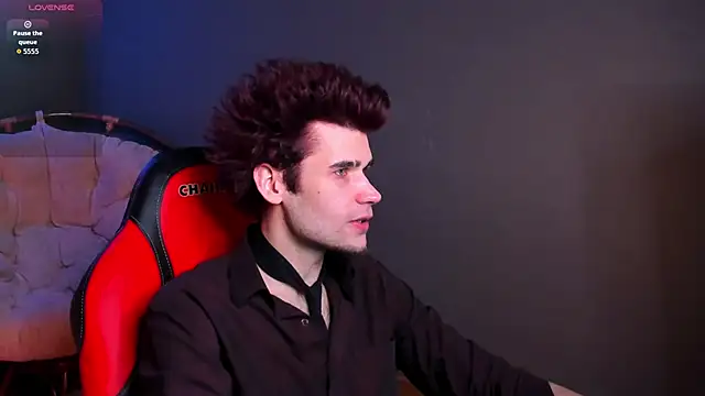 trevor dreams online show from February 19, 10:33 am