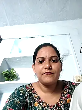 Anushka Singh0 online show from June 8, 10:15 am
