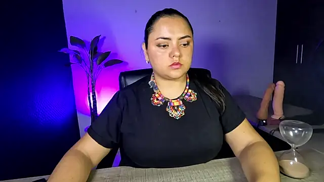 AzaraOnyx online show from May 20, 10:27 pm