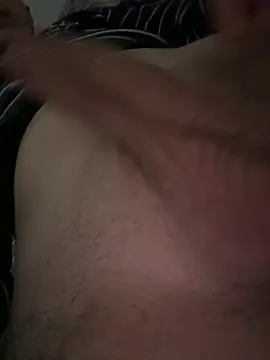 jacobbb5 online show from May 4, 12:56 pm