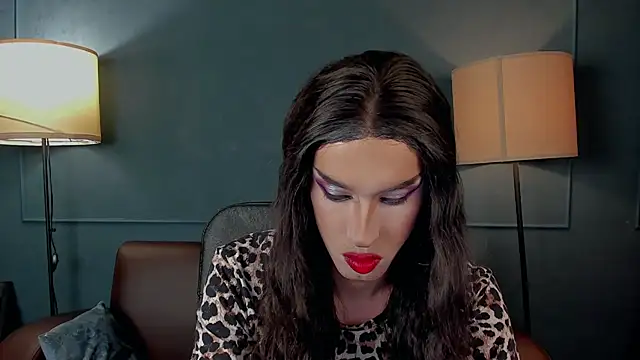 MadisonEsprit online show from February 21, 10:05 am