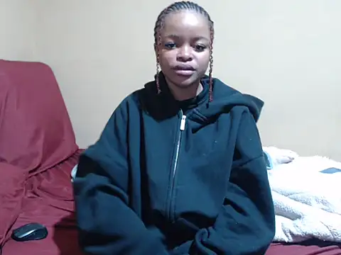 Snapshot of KinkyPxx chatting on June 26, 1:32 am KinkyPxx online show from June 26, 1:32 am