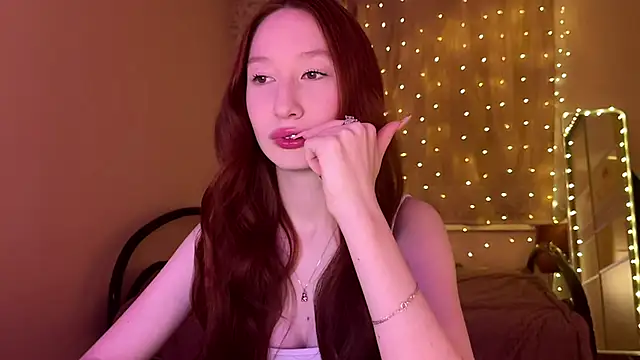 stella foxi online show from March 13, 11:11 pm