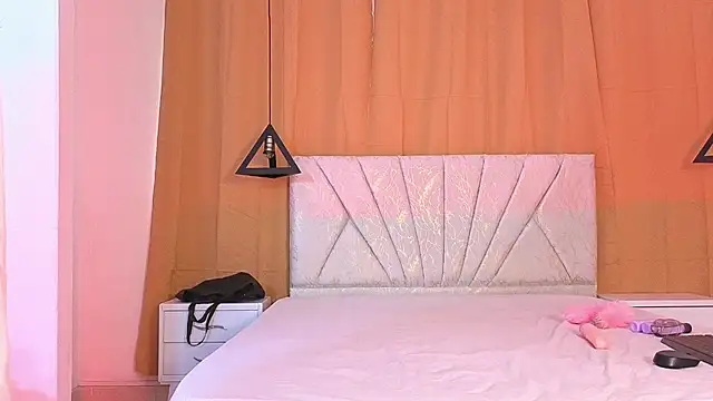 rossane luxe online show from February 23, 12:35 pm