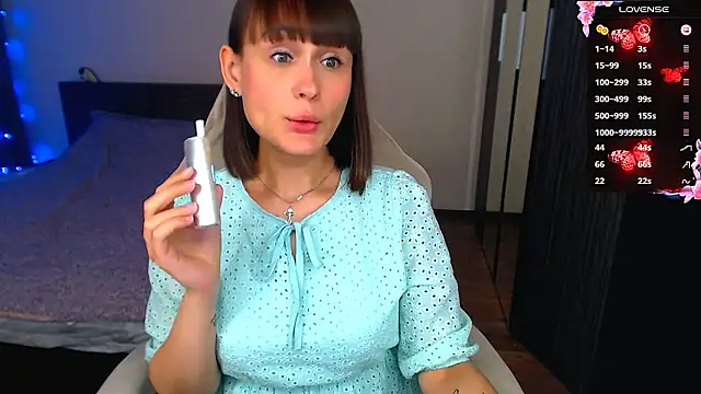 Snapshot of Mel_Lovell_ chatting on March 8, 7:28 pm Mel Lovell online show from March 8, 7:28 pm