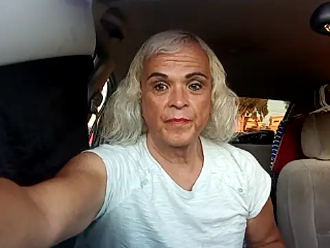 dustbunny64 online show from June 13, 2:20 am