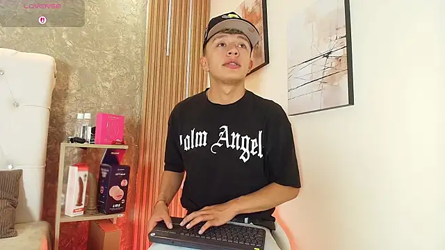 Dark Nico online show from May 1, 4:17 am