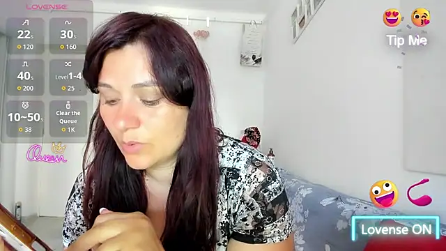 EVELYNA88 online show from August 7, 1:24 pm