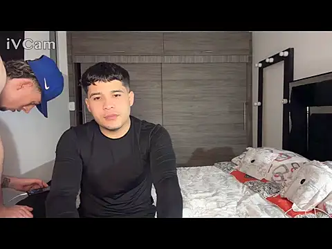 Maaicol1 online show from March 5, 11:45 pm