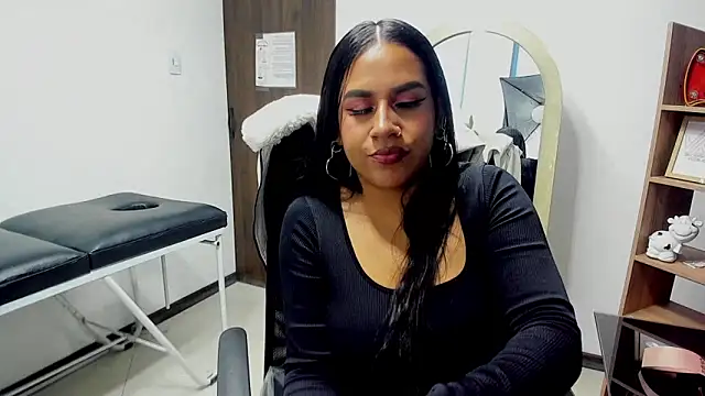 Snapshot of Scarlett_Moom chatting on May 9, 4:28 am Scarlett Moom online show from May 9, 4:28 am