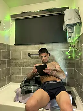 Snapshot of freaknine69 chatting on February 22, 10:41 pm freaknine69 online show from February 22, 10:41 pm