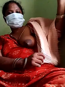 tamilkaviya431 online show from May 4, 1:56 am