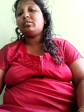 tamilkaviya431 online show from May 6, 1:14 am