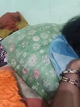 tamilkaviya431 online show from May 16, 10:47 am