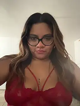 Snapshot of ludmila_x chatting on June 7, 5:06 pm ludmila x online show from June 7, 5:06 pm