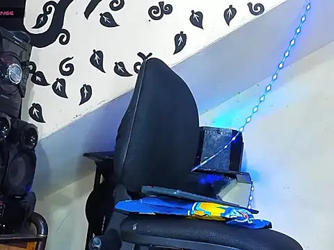 Snapshot of Jhon_malo chatting on February 21, 1:56 pm Jhon malo online show from February 21, 1:56 pm