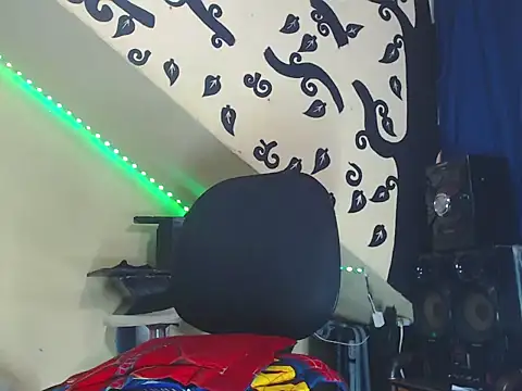 Snapshot of Jhon_malo chatting on March 5, 10:33 am Jhon malo online show from March 5, 10:33 am