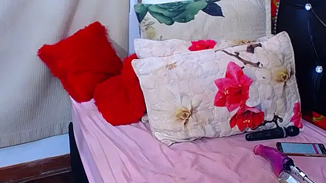 MaturePrettyLady01 online show from June 24, 9:03 pm