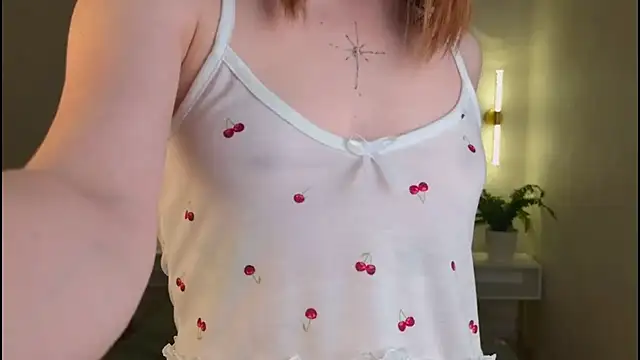 MellyAlfaay online show from March 17, 8:39 am