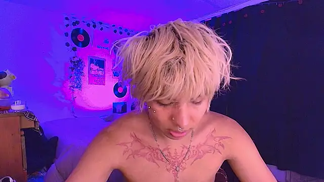 prince oliverr online show from February 18, 10:11 am