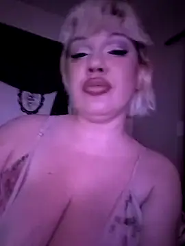 Snapshot of ScornedStock chatting on March 30, 7:53 am ScornedStock online show from March 30, 7:53 am