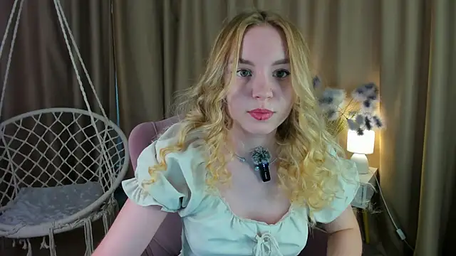 Linda  Bloom online show from June 25, 12:43 am