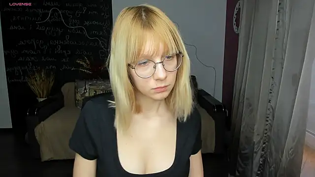 CandicaHoney online show from March 4, 12:44 pm