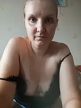 SusanGold9211 online show from July 21, 9:44 am