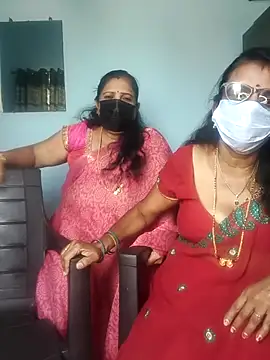 Snapshot of Kannadasexywifes chatting on April 13, 7:14 am Kannadasexywifes online show from April 13, 7:14 am