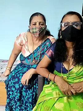 Snapshot of Kannadasexywifes chatting on April 16, 5:30 am Kannadasexywifes online show from April 16, 5:30 am