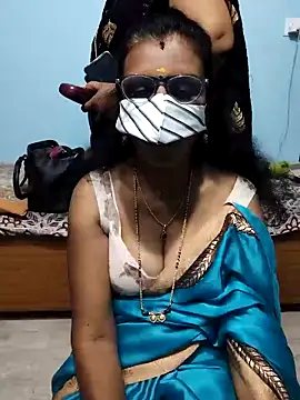 Snapshot of Kannadasexywifes chatting on April 25, 1:41 pm Kannadasexywifes online show from April 25, 1:41 pm