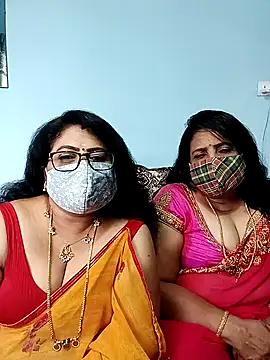 Snapshot of Kannadasexywifes chatting on May 9, 10:42 am Kannadasexywifes online show from May 9, 10:42 am